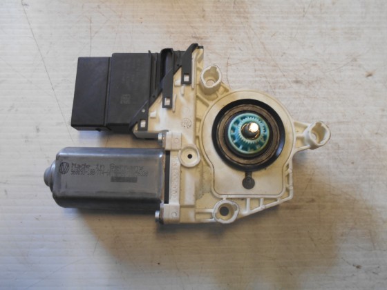 Motor Elevador Vidro Trz Esq VW Golf V 2006 MEV126